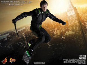Hot Toys Spiderman 3 New Goblin 12-Inch Figure