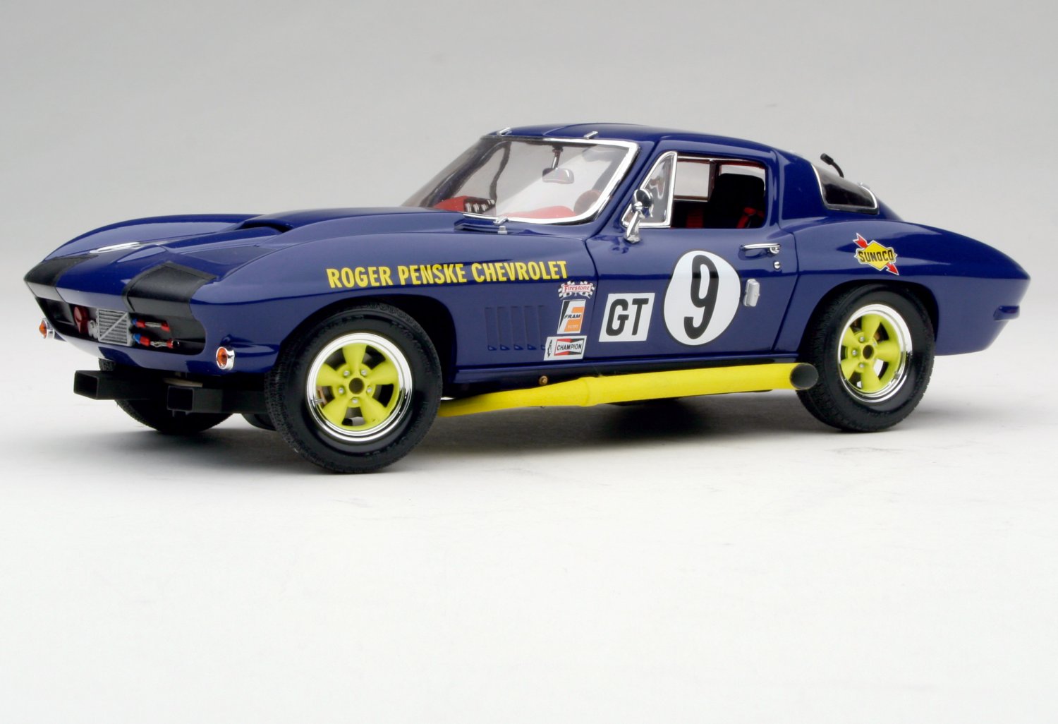 Exoto 1966 Corvette Sting Ray Competition 1/18 Scale Diecast Model 