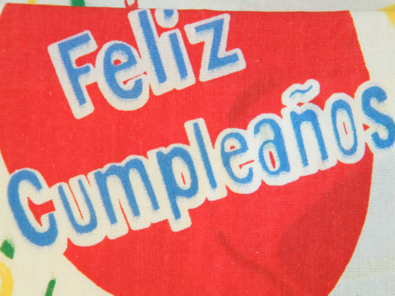 feliz-cumpleanos-happy-birthday-in-spanish-round-tablecloth-party