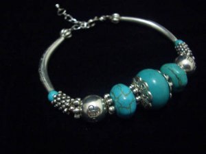 Round Turquoise Beads Tibet Silver Cham Bracelet TB09