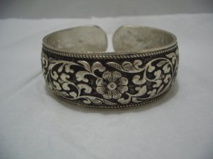 New Silver Cuff Bangle Charms Bracelet dia 2.5"