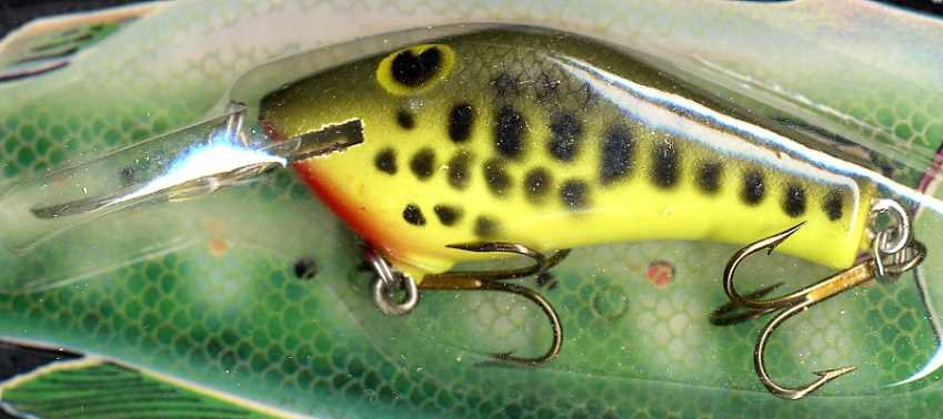 Vintage (1987) POE'S SUPER CEDAR Olive/Chartreuse Lure