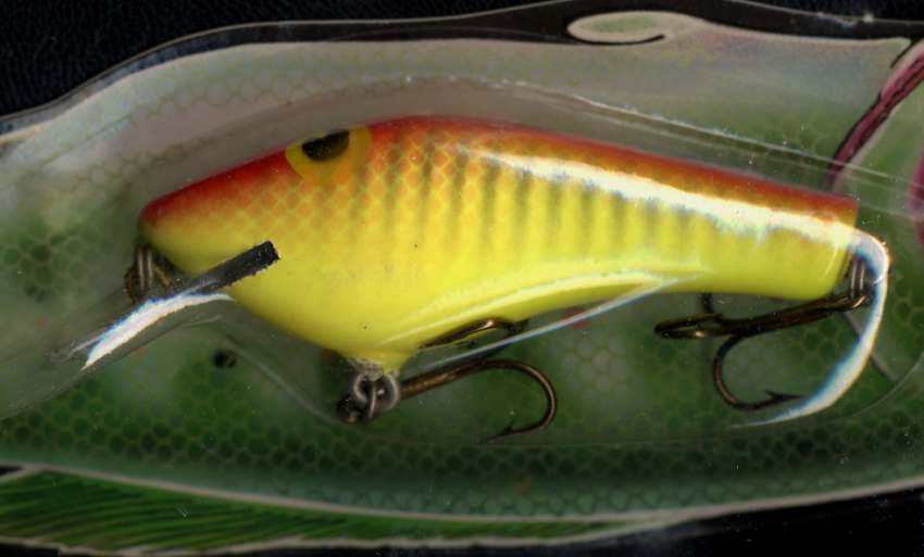 Vintage POE'S SUPER CEDAR Yellow/Red Crawdad Lure 835