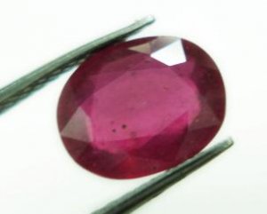 1.70cts stunning natural African Ruby gemstone oval