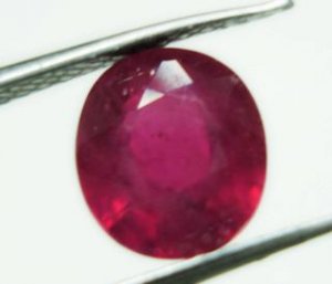 2.05cts stunning natural African Ruby gemstone oval