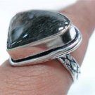 5.34gms Handcrafted Labradorite gemstone Silver Ring