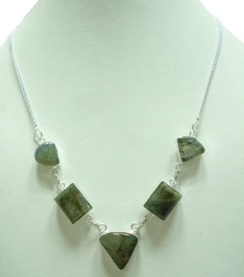 25.58Gm Stunning Labradorite Gemstone & Silver Necklace