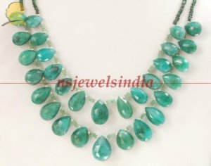 designer natural emerald gemstone with silver necklace