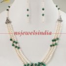 Stunning natural emerald & pearl gemstone necklace