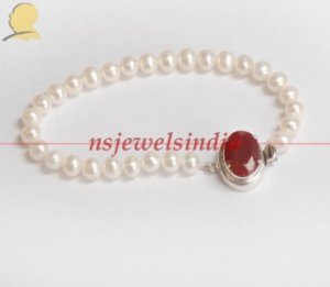 Handmade natural pearl & ruby silver clasp bracelet