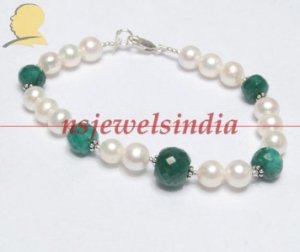 Emerald & pearl beaded gemstone with silver bracelet