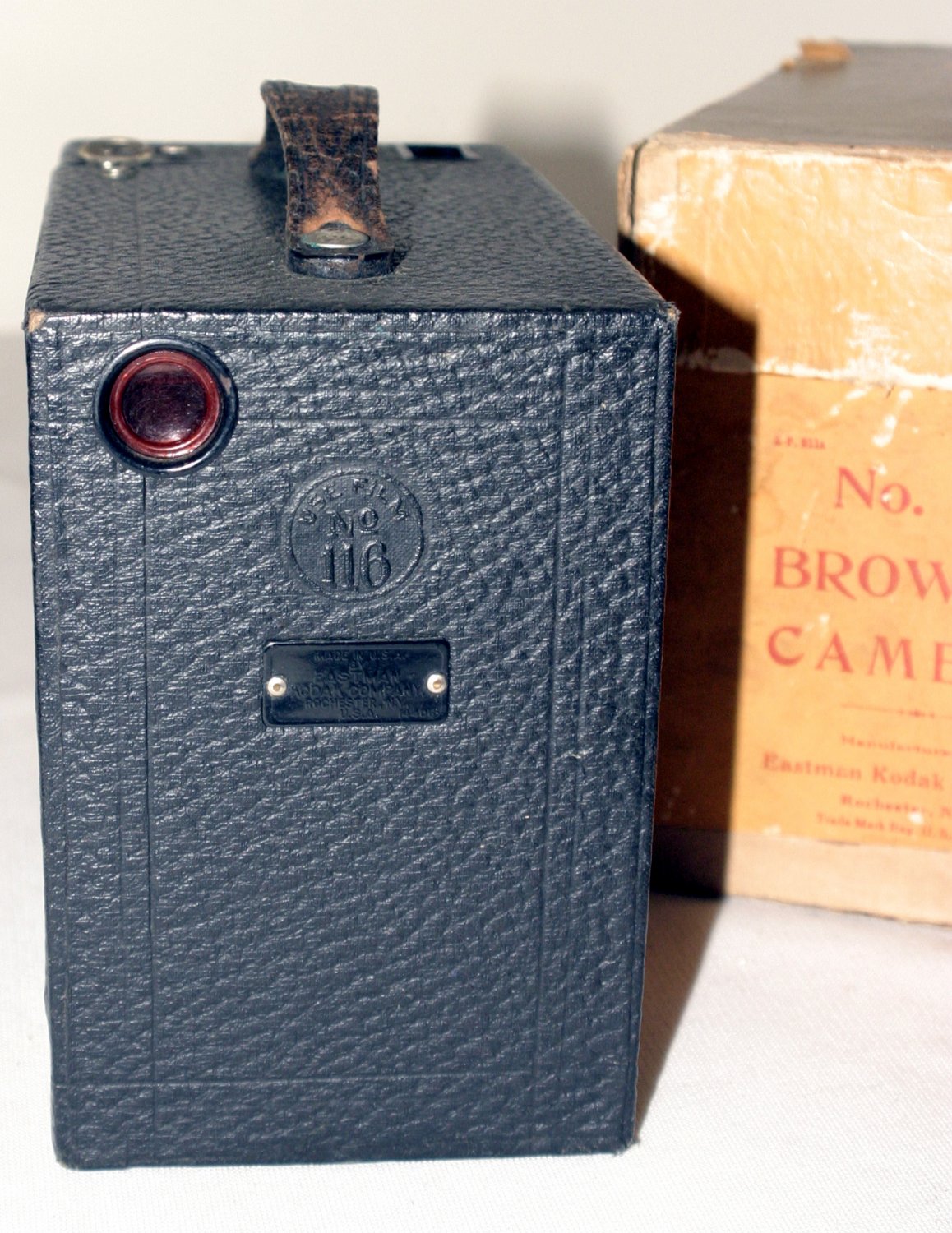 ! SOLD ! Kodak Brownie No. 2A Model B, Vintage Box Camera With Original Box