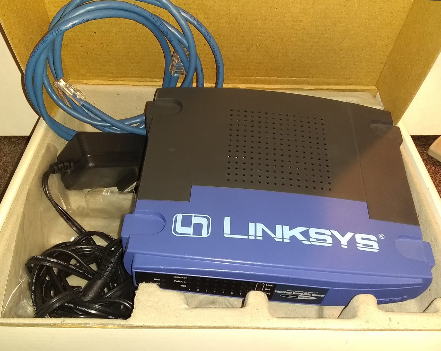 Linksys BEFW11S4 11 Mbps 4-Port 10/100 Wireless B Router