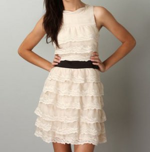 Cascading Multi-tiered Cream Embroidered Lace Dress Size Medium