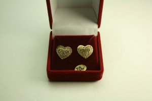 10KT Gold Heart Earrings