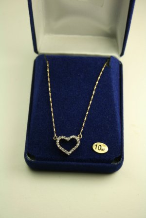 10KT Gold Diamond Necklace