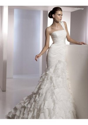 Organza One-shoulder Strape 2010 New Hot Sell Wedding Dress 1020104
