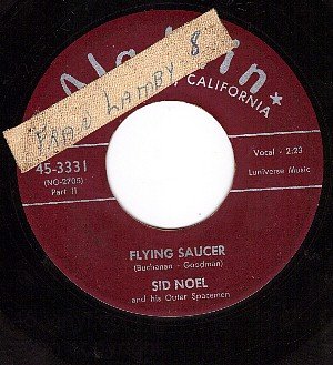 ALADDIN 3331 45 SID NOEL Flying Saucer