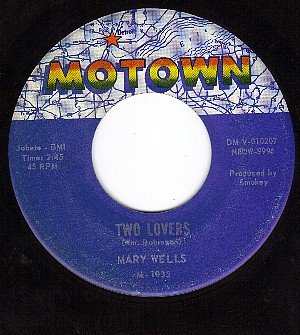 MOTWON 1035 45 rpm MARY WELLS ~ Two Lovers ~ Operator