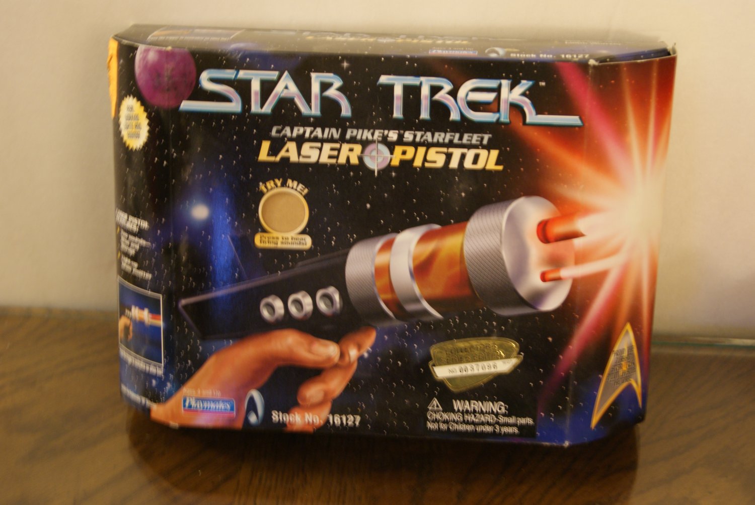 Star Trek / Laser pistol box