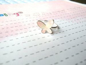 R325 Pink Butterfly Ring