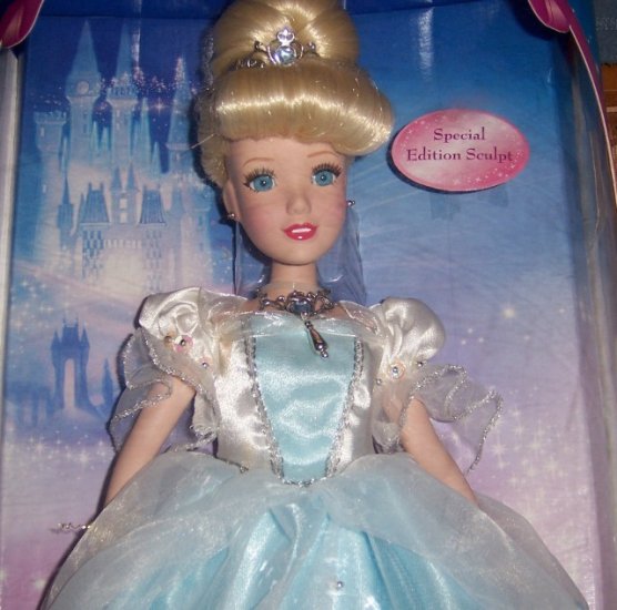 Disney Princess Cinderella Special Edition Brass Key Doll 2005