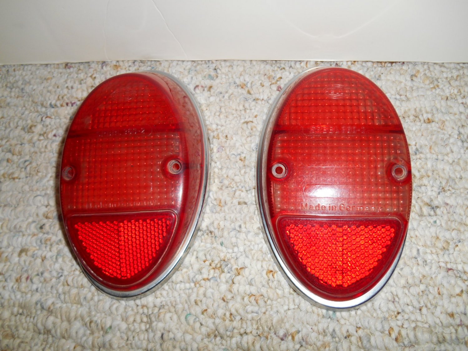 Vintage VW ORIGINAL TAILLIGHT PAIR NOS HELLA VW BEETLE 1962 1963 1964