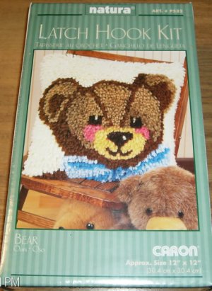 SWEET BEAR LATCH HOOK PILLOW KIT NATURA FROM CARON NIP