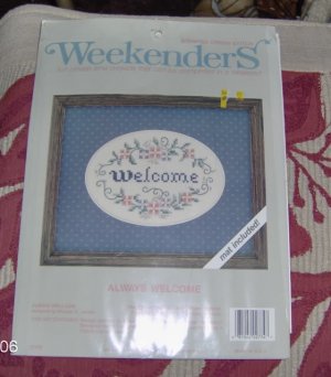 WEEKENDERS ALWAYS WELCOME - PRETTY GREETING - NIP