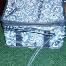 INSULATED LUNCHBAG, BLUE HANDKERCHIEF DESIGN, NEW, NICE