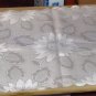 SILKY FLOWER TABLERUNNER - WHITE - NEW