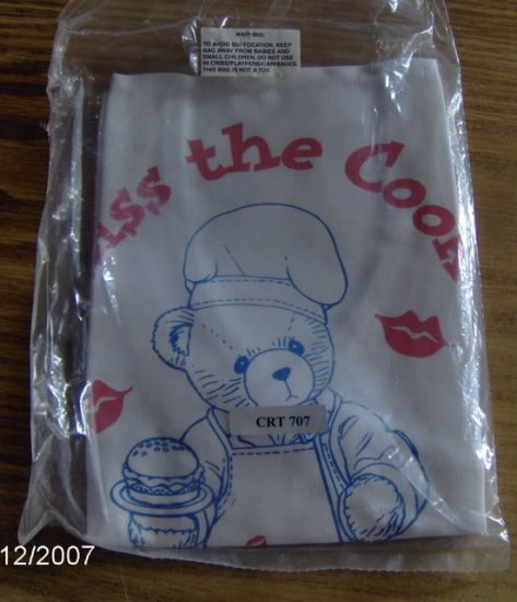 CHERISHED TEDDIES KISS THE COOK POTHOLDER & TOWEL