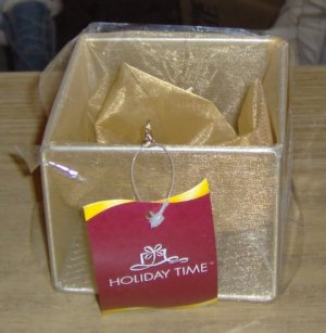 PRETTY GOLD LAME BASKET