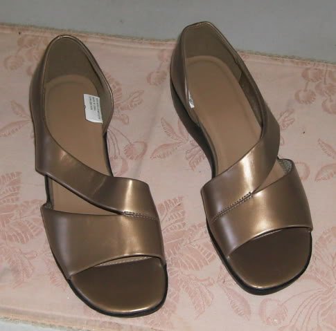 gold slip on dress shoes