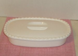 Container w/Scalloped Edge Lid,Aristo Gem,Fruit Embosse