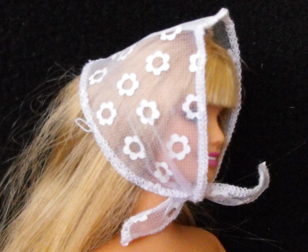BARBIE CLASSIC BONNET
