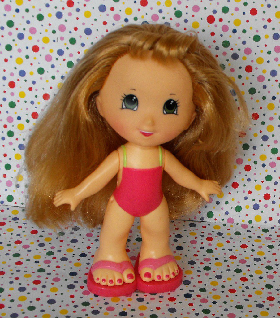 fisher price snap and style dolls
