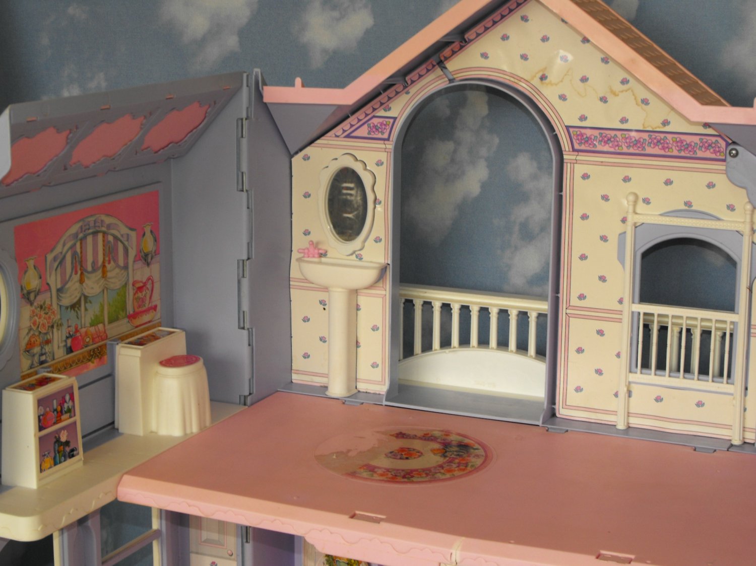 *12/13*SOLD~Barbie Dream House Dollhouse 2000~Purple ~Working Elevator