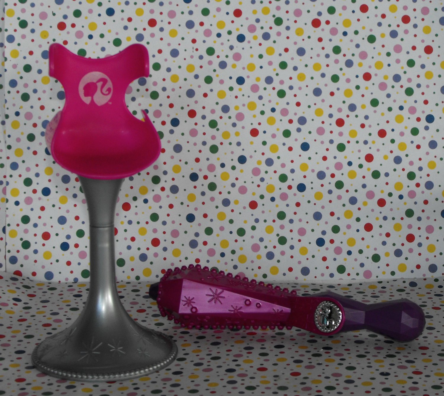 Barbie Glitter Playset Hair Style Salon Chair and Iron Part