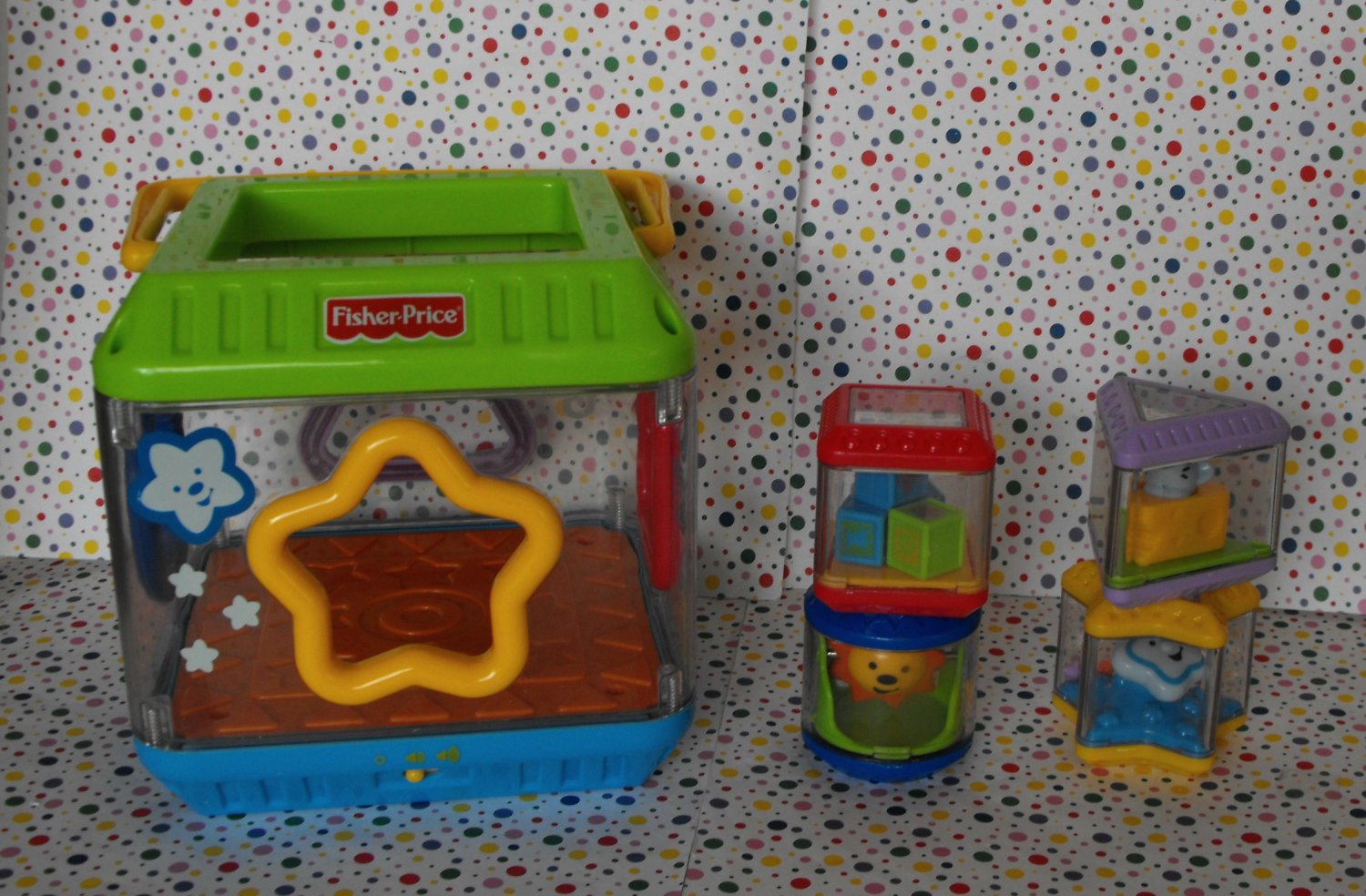 4*SOLDFisherPrice Peek A Blocks Shape Sorter