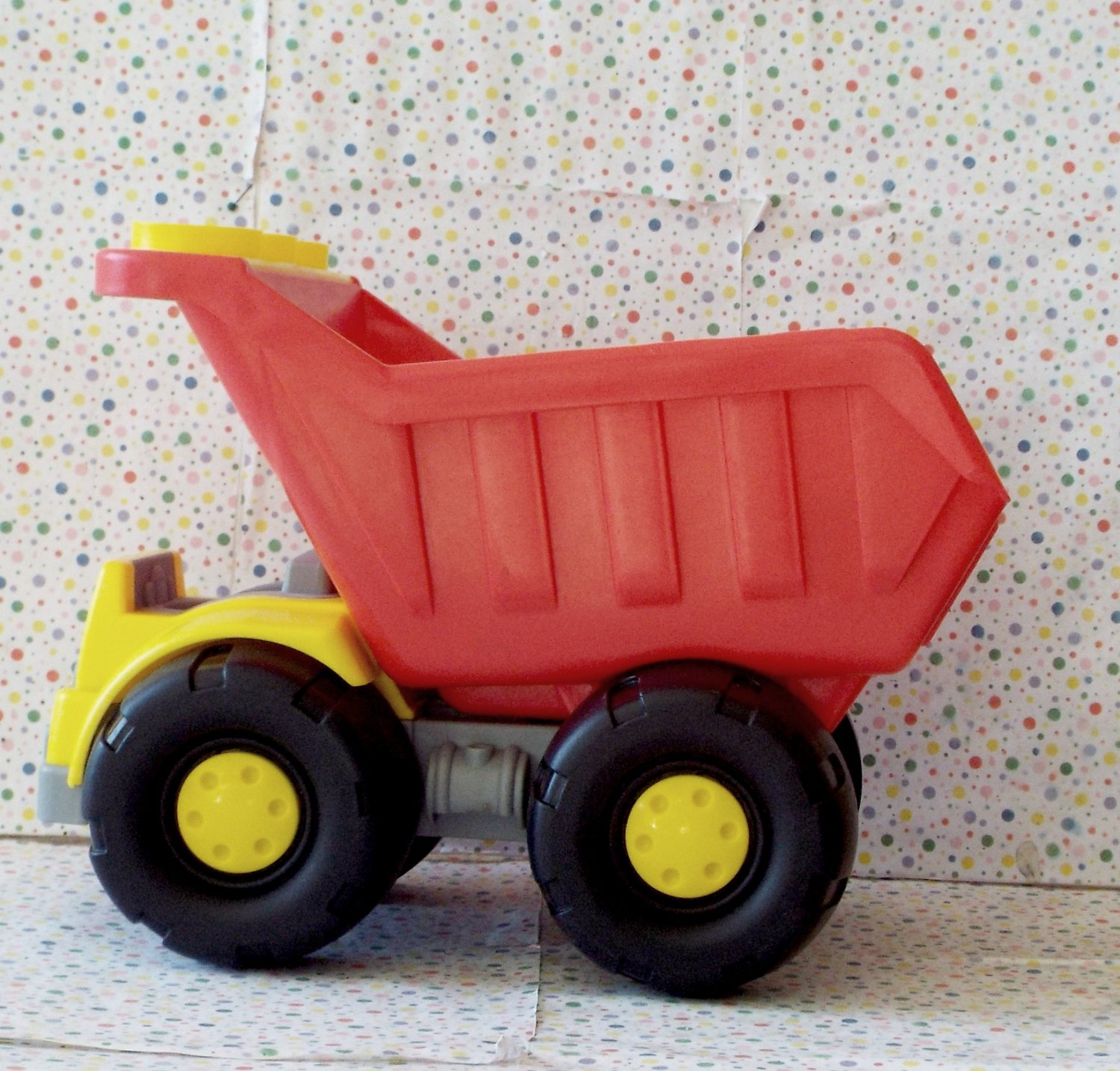 7/21*SOLD~ Fisher Price Little People Builders Build 'n Drive Dump Truck