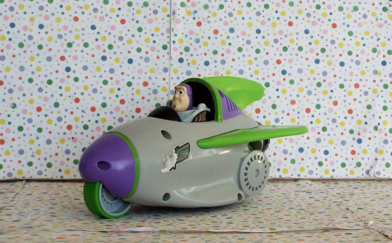 buzz lightyear shake and go car