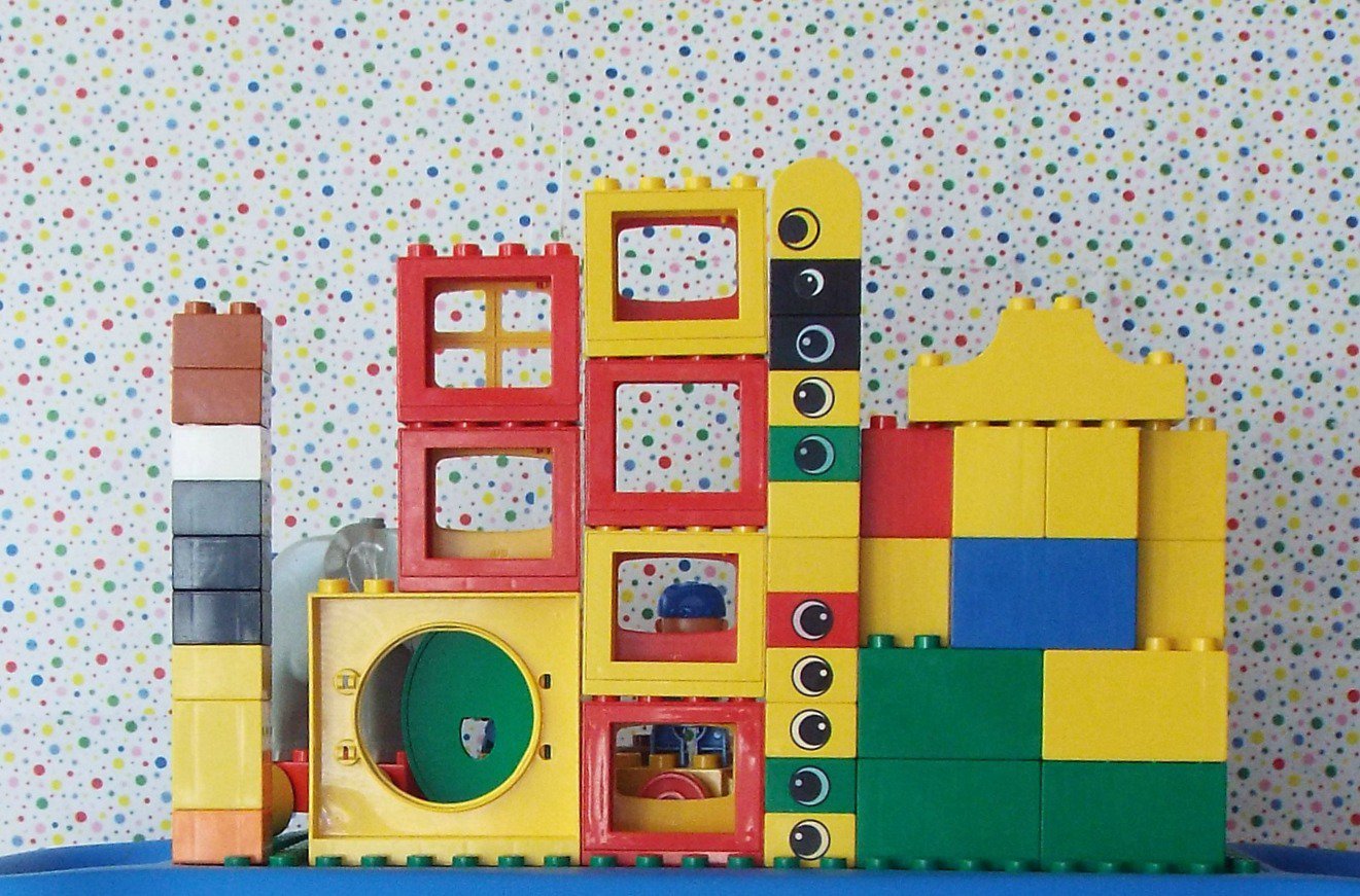 vintage lego duplo table