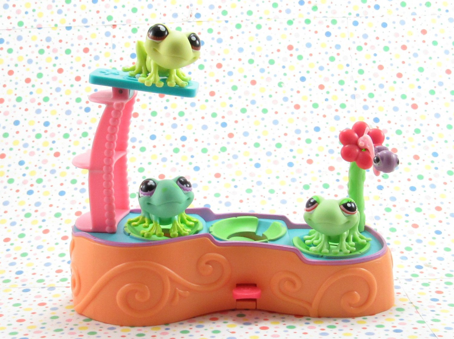 Littlest Pet Shop Leapin' Lagoon Playset  LPS
