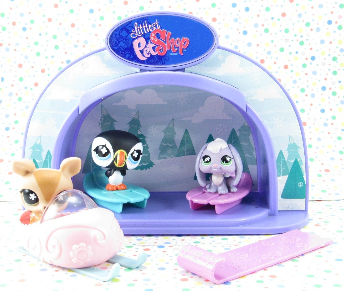 Littlest Pet Shop Light-Up Dome Wintertime Pals