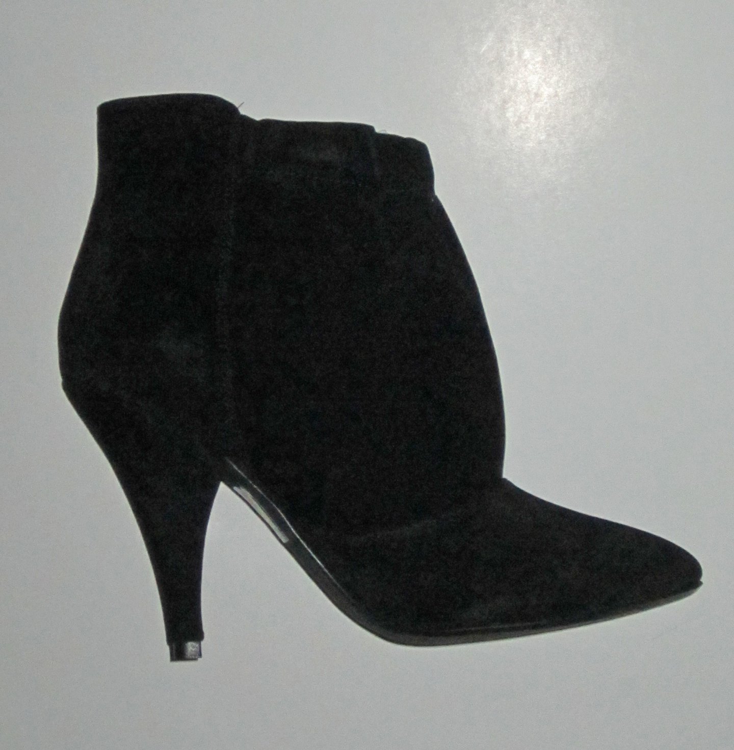 Victoria's Secret $108 Black Suede Bootie Boots 8.5 280923