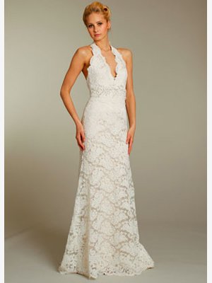 Halter  V  Neck  embroidered  A-line wedding  dress