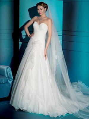White  Strapless  sweatheart  A-line wedding dress