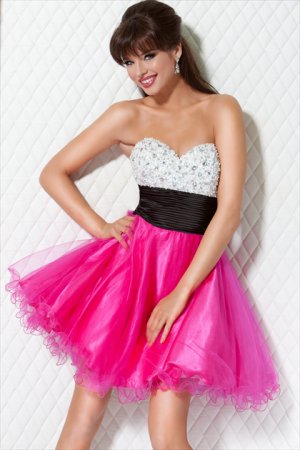 Low  Baxk  Sweatheart  Beaded  A-line  Cocktail  dress