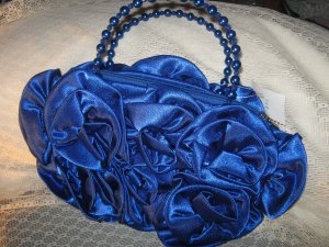 Very chic  blue retro roses bag